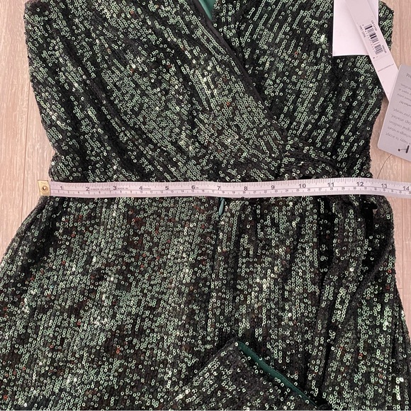Maggy London Emerald Sequin Jumpsuit Sz 4 - Picture 5 of 9